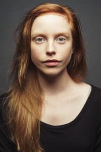 Anneke Sluiters in Tulipani: Liefde, Eer en een Fiets