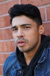 Josue Aguirre in Mamitas