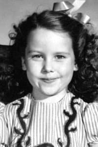 Sharyn Moffett in The Locket