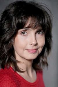 Émilie Cazenave in La Fille du puisatier