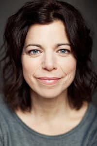 Caroline Lavigne in Les faux sapins