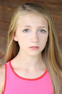 Emma Rayne Lyle in House Hunting