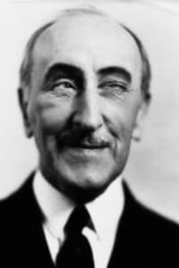 Etienne Girardot in The Music Goes 'Round