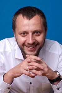 Arkadiusz Detmer in Czarny