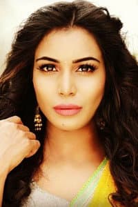 Sanjana Anne in Niku Naku Pellanta Tom Tom Tom