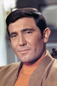 George Lazenby in Becoming Bond