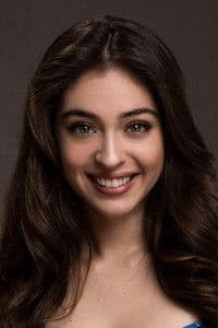 Cemre Baysel in Aşk Filmi