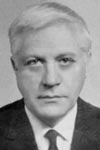 Igor Vladimirov in Самый жаркий месяц
