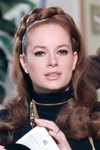 Luciana Paluzzi in Coartada en disco rojo