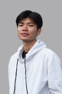 Delvin San in Buku Hitam 2: The Secret Weapon
