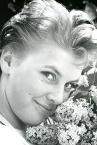 Maud Elfsiö in Svenska flickor i Paris