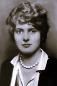 Fay Lanphier in Flying Elephants