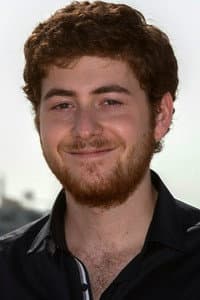 Jesse Carere in Between