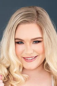 Stella Daniels in Plumped