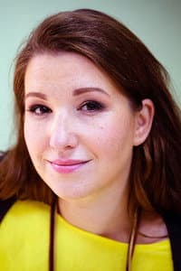 Elena Muravyova in Про корову