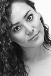 Ingrid Águila in Mujer de Porcelana
