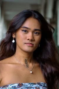 Serena Magiliw in Hala! Naiwan Si Rocky!
