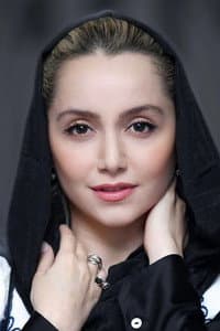 Nazanin Bayati in Angels Descend Together