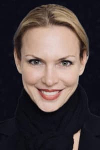 Zaneta Seilerova in Femdom: Dominación Femenina