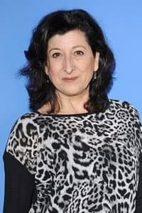 Montserrat Alcoverro in Tu madre o la mía: Guerra de suegras