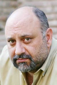 Babak Karimi in Free - Liberi