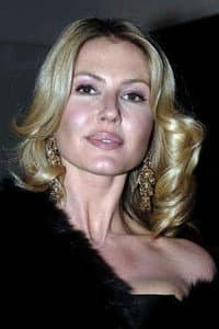 Nathalie Caldonazzo in Angeli a sud