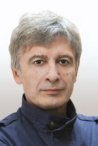 Irinei Konstantinov in От другата страна на огледалото
