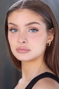 Brighton Sharbino in Growing Up Smith