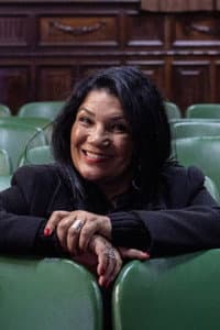 Viviane Velozo in O Velho Nepo