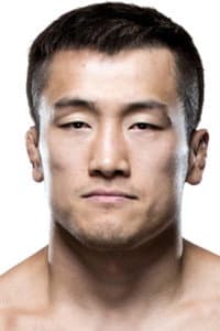 Tae Hyun Bang in UFC Fight Night 93: Arlovski vs. Barnett