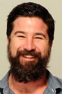 Vinny Curran in Something in the Dirt