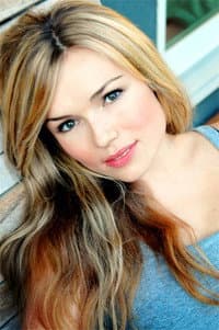 Janneke Williamson in When Strangers Meet