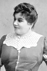 Delphine Renot in L'Hôtel de la gare