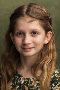 Olivia Lynes in Pylon