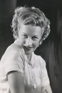 Polly Ward in It's a Bet