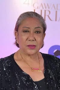 Odette Khan in Mudrasta: Ang Beking Ina