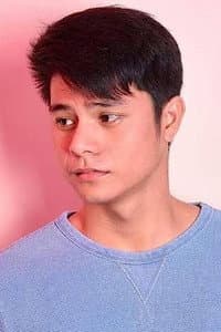 Aaron Concepcion in Showroom