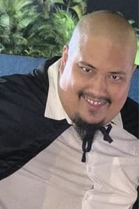 Matheus Akio in A Sete Palmos de Santos