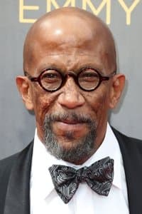 Reg E. Cathey in Seven