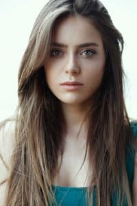 Zeynep Elçin in Demir Kadın: Neslican