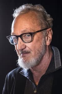 Robert Englund in Mysterious Two