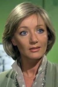 Jennifer Hilary in Five Days One Summer