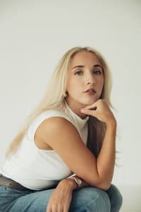 Kailey Anderson in Baristas vs Billionaires