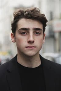Nathan Gruffy in C'est le monde à l'envers !