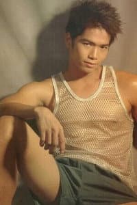 Jeff Luna in Dalawang Ibon Sa Pugad