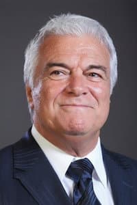 Yalçın Gülhan in Sevmek ve Ölmek Zamanı