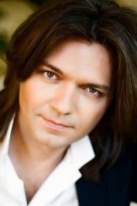 Dmitriy Malikov in Увидеть Париж и умереть