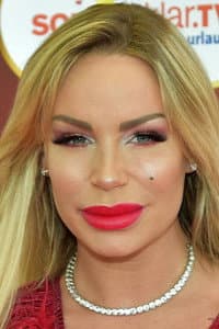 Gina-Lisa Lohfink in Plastic - Schönheit hat ihren Preis