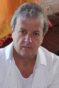 Deni Cavalcanti in O Vale dos Amantes