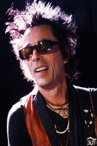 Earl Slick in Rock 'n' Roll Guns for Hire: The Story of the Sidemen